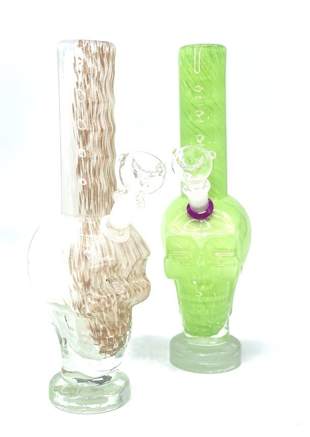 Ceramic Skull Base Waterpipe 12" - Fumed/Green